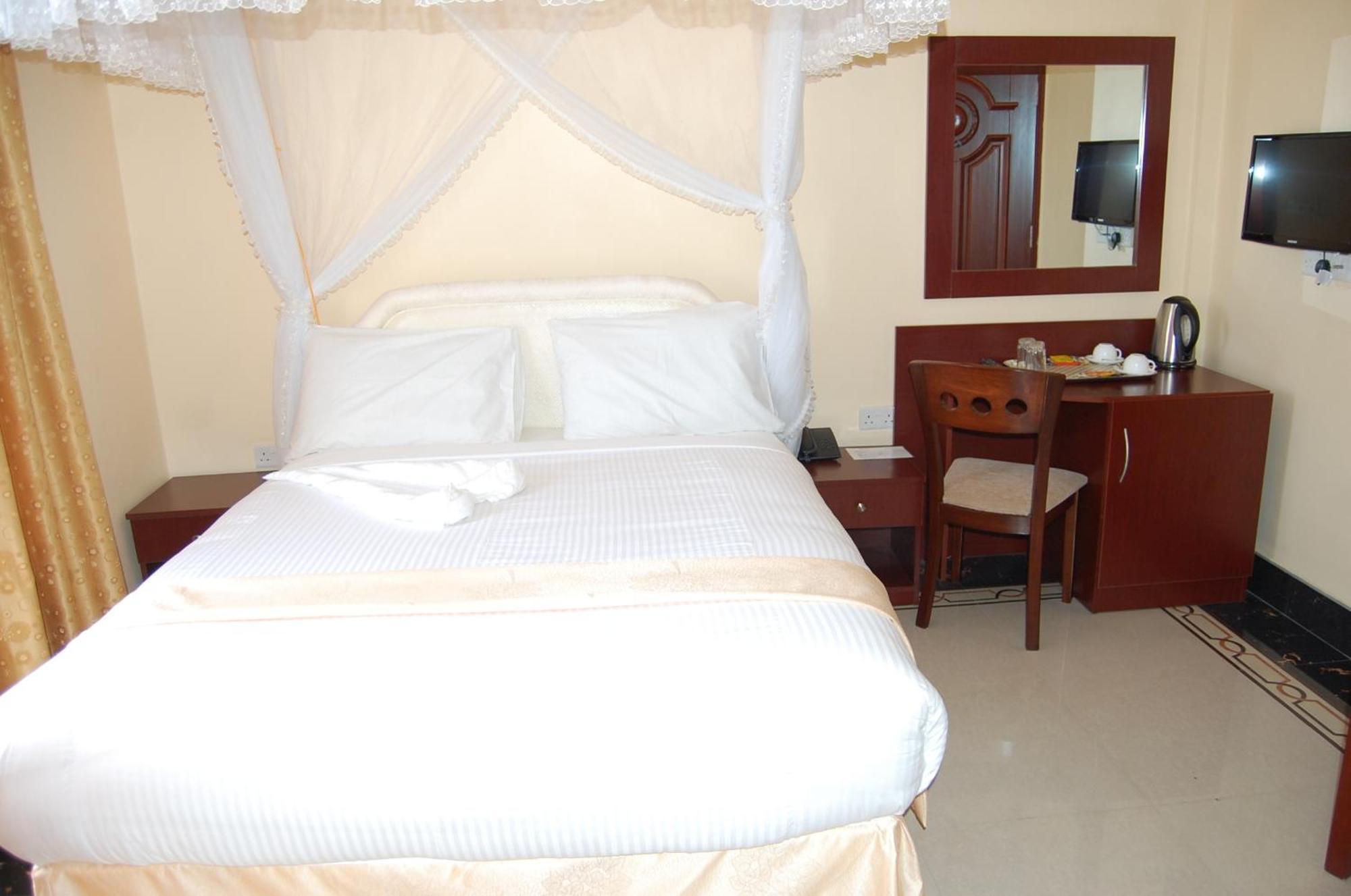 Lantana Hotel Daressalam Zimmer foto