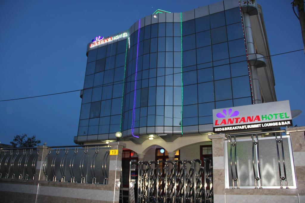 Lantana Hotel Daressalam Exterior foto